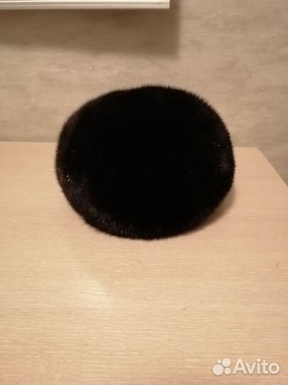 Берет женский из канадской норки