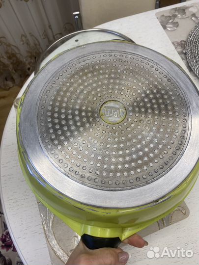 Сковорода большая фирменная 