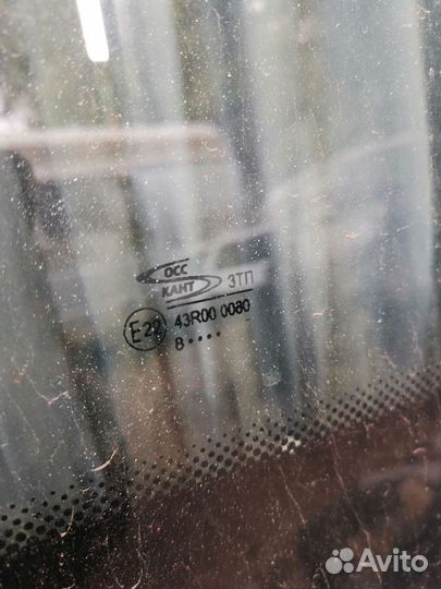 Стекло глухое левое Ford Transit 7 2008 год