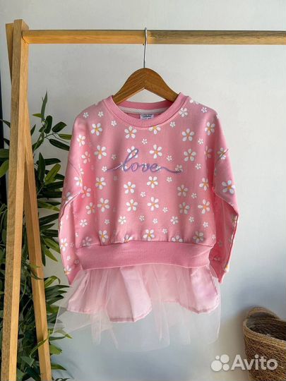 Розовое платье