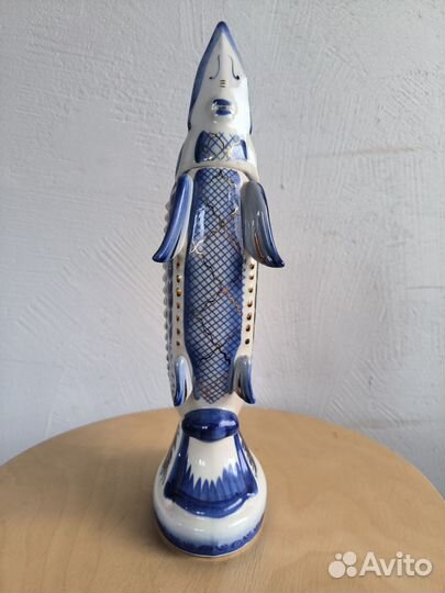 Штофы фарфоровые гжель