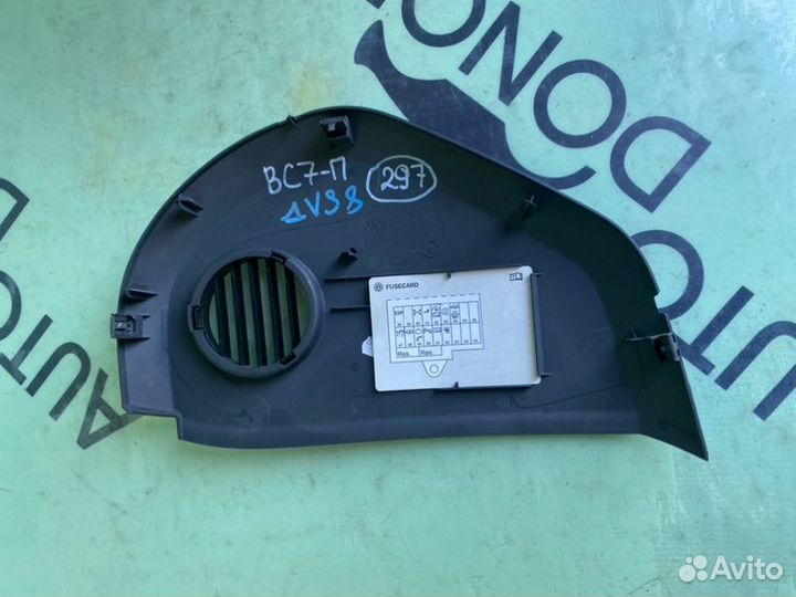 Накладка на торпедо Volkswagen Touareg 7L дорест