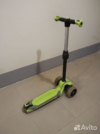 Самокат детский трехколесный