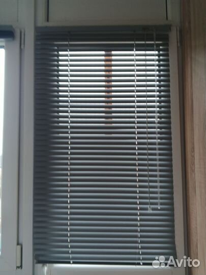 Жалюзи горизонтальные бу
