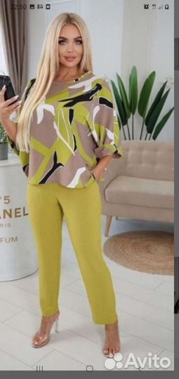 Продам костюм новый 58разм