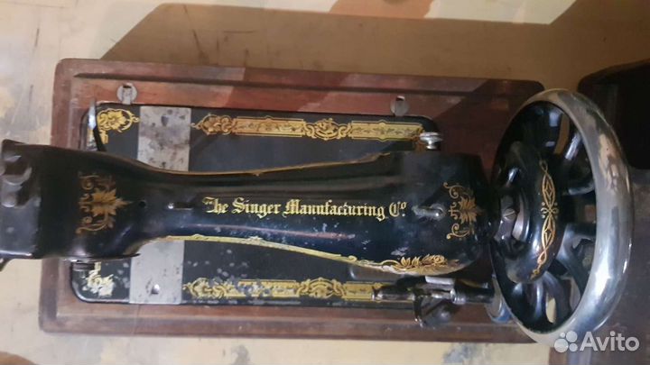 Швейная машина Singer