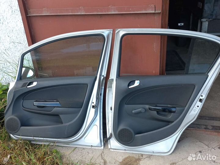 Opel Corsa D (06-11) карты-обшивки дверей