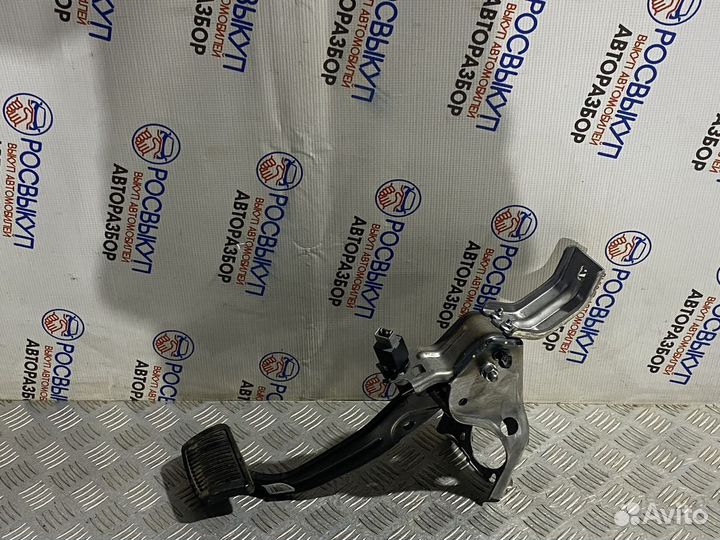 Педаль тормоза Kia Soul