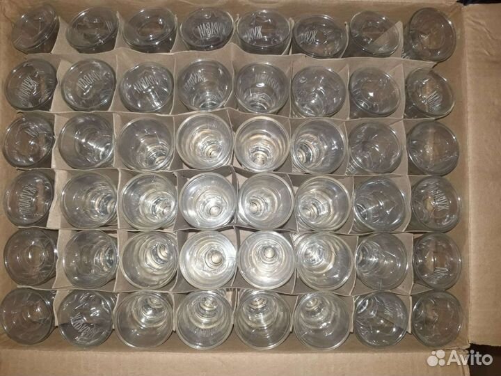 Рюмки новые с фирменным логотипом