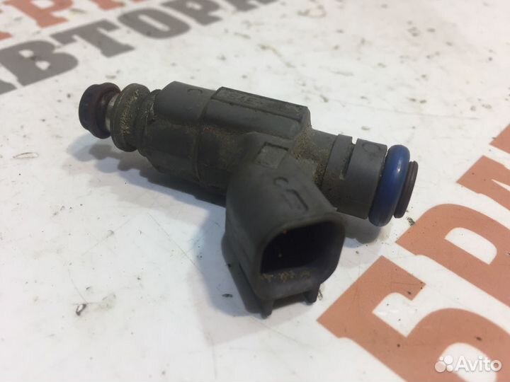 Форд Фокус Форсунка топливная