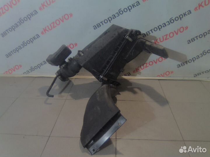 Воздухозаборник резонатор