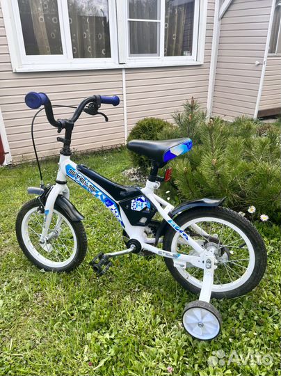 Детский велосипед четырехколесный