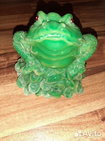 Трехлапая денежная жаба