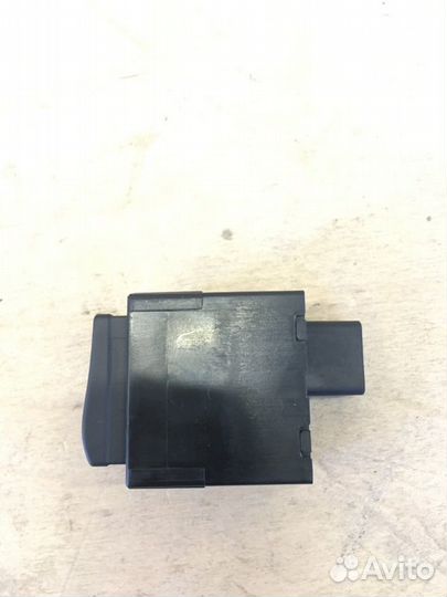 Кнопка открывания багажника Lexus Rx270 AGL10