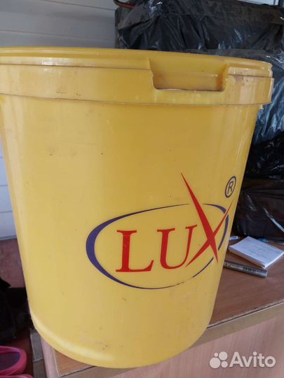 Пластиковые емкости баки бу с крышками