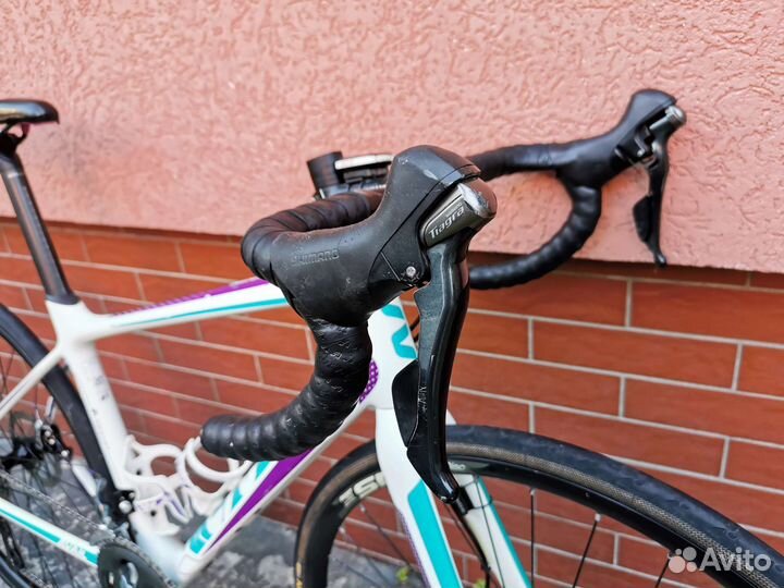 Велосипед шоссейный giant avail LIV advanced