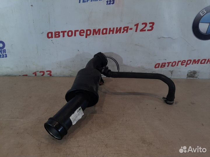 Патрубок интеркулера Mercedes C200 W204 271.950