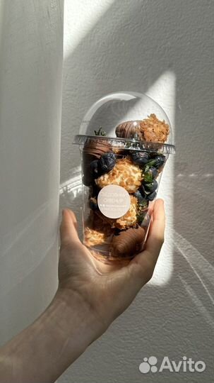 Стаканчик / клубника в шоколаде