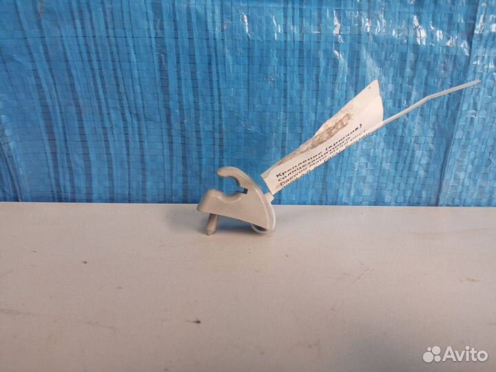 Крепление (крючок) солнцезащитного козырька Daewoo