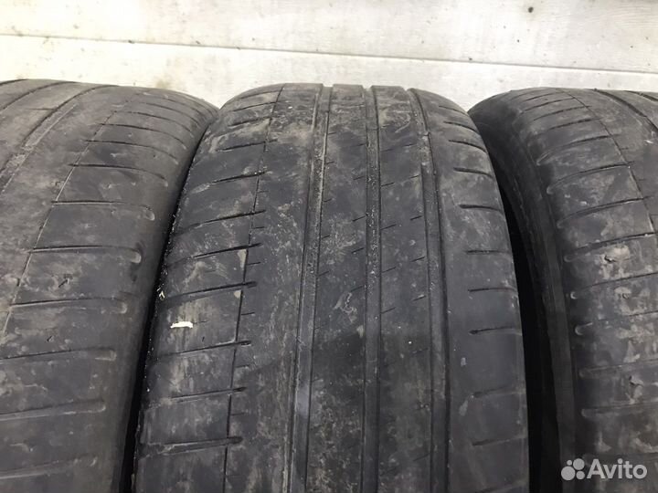 Michelin Pilot Sport 3 235/45 R18