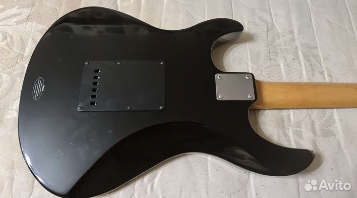 Электрогитара Yamaha Pacifica 112j