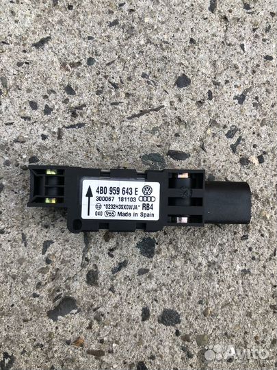 Датчик удара Porsche Cayenne 955