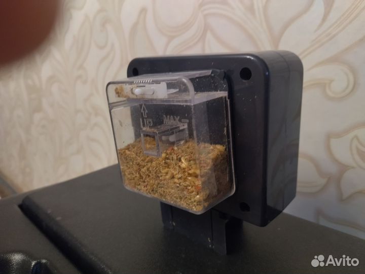 Автокормушка для рыб