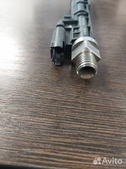 Форсунка топливная Bmw X5 50Ix F15 N63N 4.4 2013