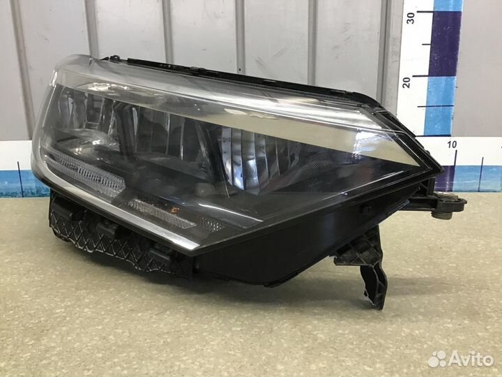 Фара правая VW Polo (RUS) 2020