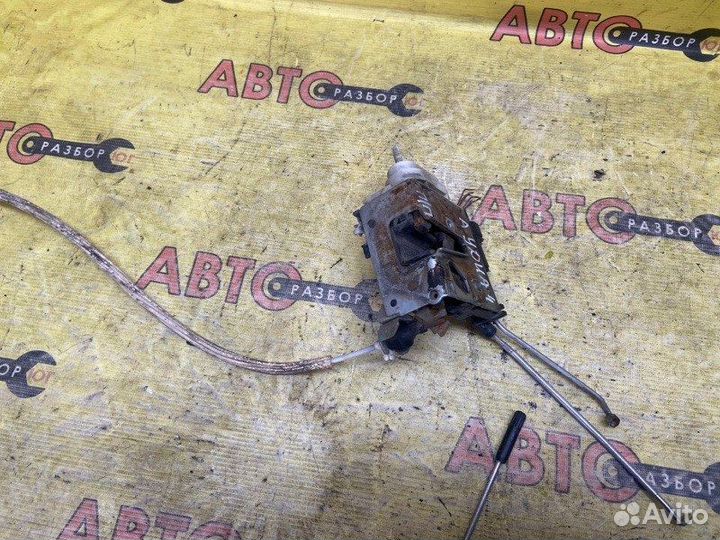 Замок двери передний правый Audi A4 B5 ARJ 1999