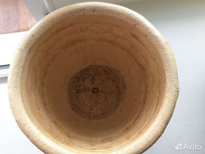 Горшок глиняный