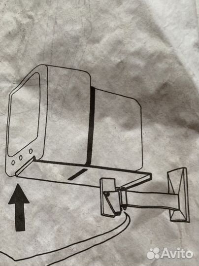 Подвесная подставка для телевизора