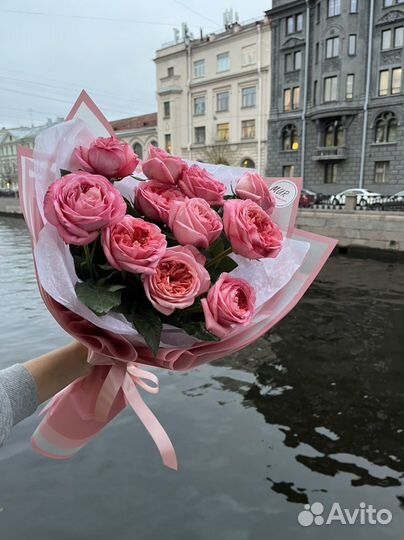 Букет из пионовидных роз