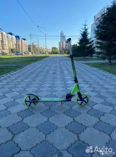Самокат Scooter городской зеленый
