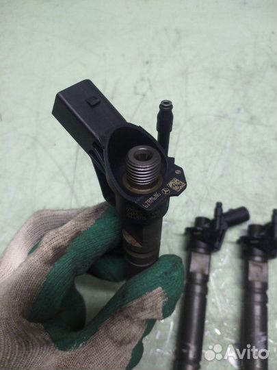 Топливная форсунка к-кт Mercedes Sprinter W906 646