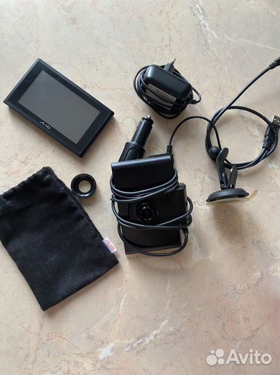 Навигатор Mio Moov 380