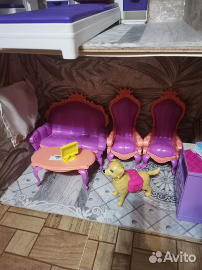 Кукольный домик с мебелью