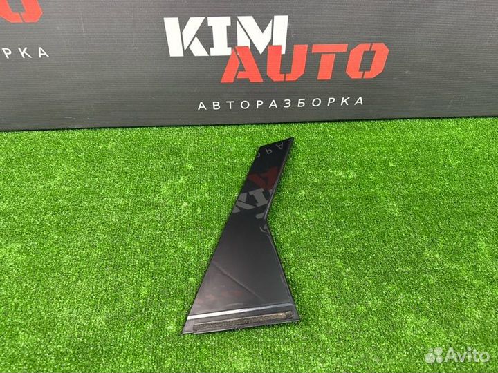 Накладка задней двери задняя правая Infiniti Qx50