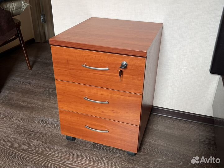 Тумба офисная/прикроватная выкатная на колесиках