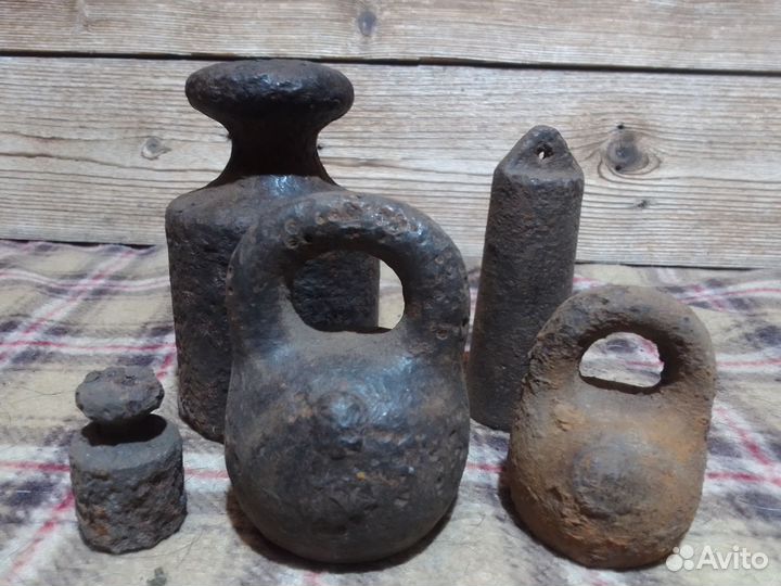 Гиря старинная