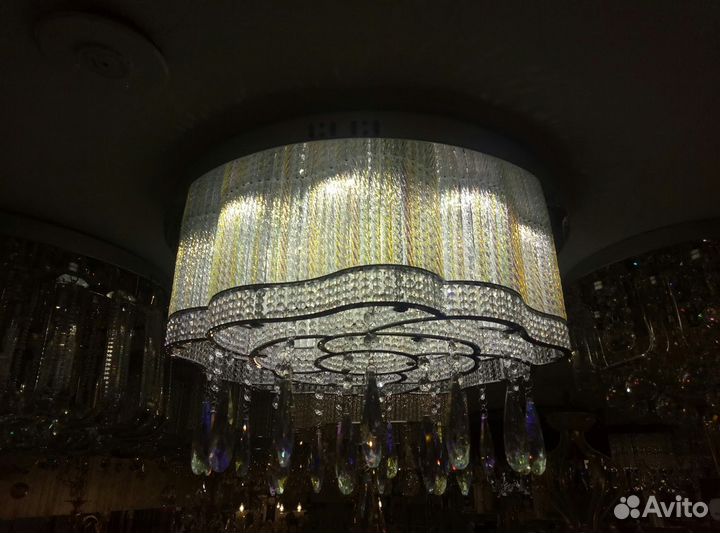 Люстра потолочная