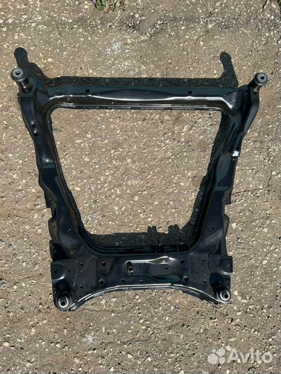 Подрамник балка Nissan X-Trail Renault Koleos