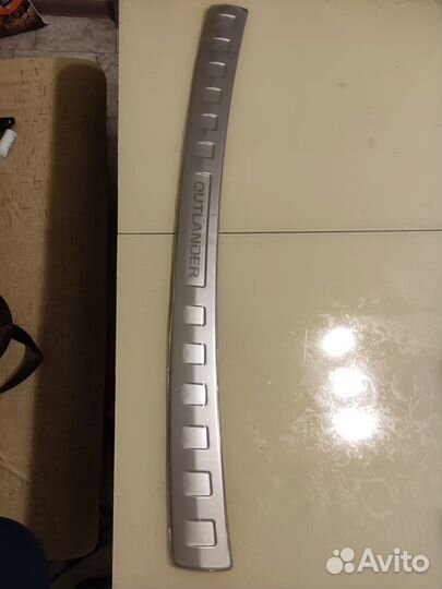 Накладка на задний бампер mitsubishi outlander 3