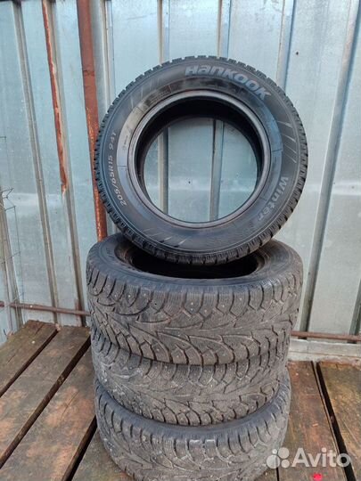 Hankook Winter I'Pike 225/65 R15 94T