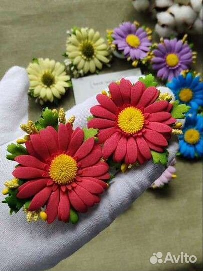 Цветы ромашки на резинке