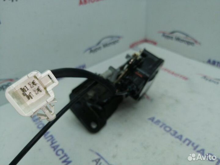 Замок 5-й двери задний Toyota Allex NZE121