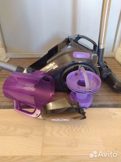 Пылесос Tefal. Безмешковой