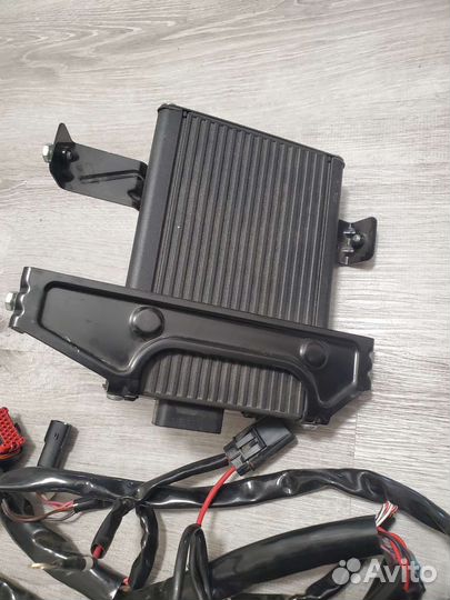 Усилитель Harley-Davidson boom audio с проводкой