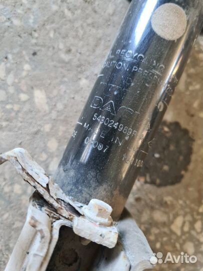 Амортизатор передний LADA Largus K4M 2016