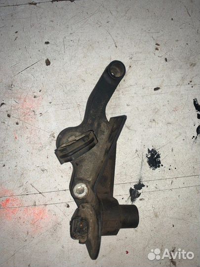 Датчик положения коленвала Citroen C3 KFV